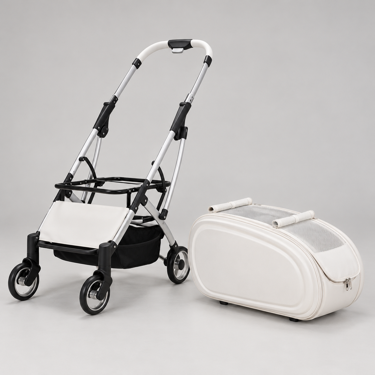 Abgenommene Tragetasche neben dem Tatzenbuggy-Gestell